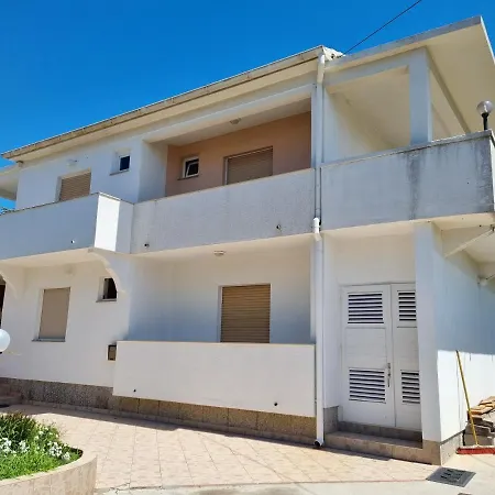 Lejlighed House Mira