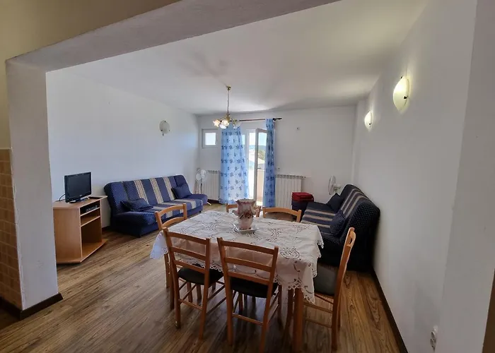 House Mira Апартаменты *